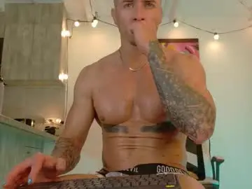 Chaturbate Free Live Porn of ryann_blue_