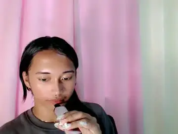 Chaturbate Adult Webcams of ur_sexyllie