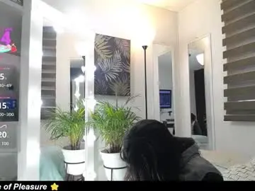 Chaturbate Sex Cam of caroline_jackson_