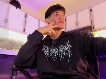 Chaturbate Free Live Porn of daviid_huge