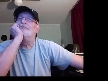 Chaturbate Live Sex Cam of kabriggs136