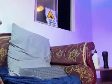 Chaturbate Adult Webcams of daniel_boy18