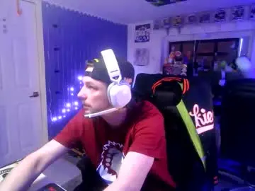 Chaturbate Free Porn Cam of hungtxcock92