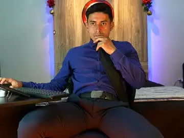 andrew_elliot from chaturbate