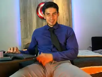 Chaturbate Sex Cam of andrew_elliot