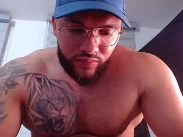 Chaturbate Best live sex cam show of andrew_holden__