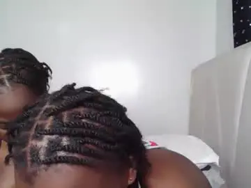 Chaturbate Sex Cam of smiley_luv1