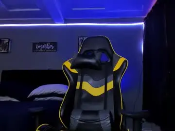 Chaturbate Adult Webcam of alexgiraldo__