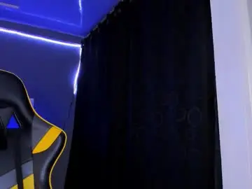 Chaturbate Adult Video Chat of alexgiraldo__