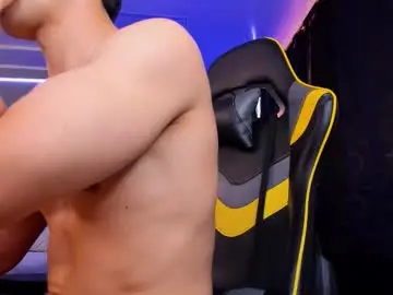 Chaturbate Best live sex cam show of alexgiraldo__