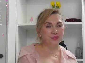 Chaturbate Live Sex of anna_glamlovely