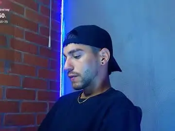 Chaturbate Live Sex Cam of lucky_blessed