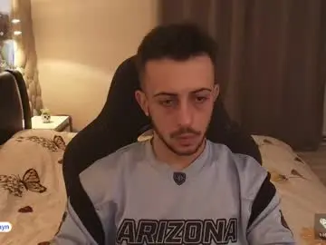 Chaturbate Live Sex Cam of adamrayn