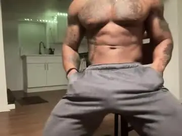 Chaturbate Live Sex Cam of marineguyk19