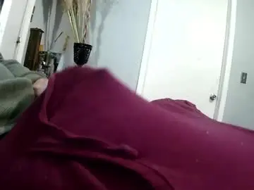 wisheyeknew2 from chaturbate