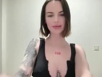 Chaturbate Live Sex Cam of 1dove