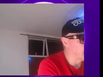 Chaturbate Best live sex cam show of chazdiniro