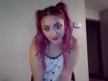 lynnkitten69000 from chaturbate