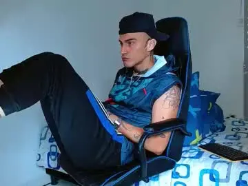 Chaturbate Adult Video Chat of bray_hotboy