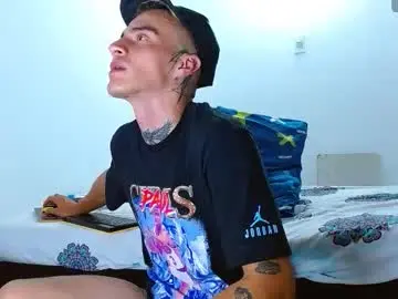 Chaturbate Nude Webcam of bray_hotboy