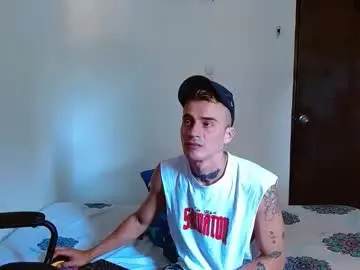 bray_hotboy from chaturbate