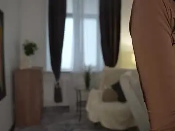 Chaturbate Live Sex Cam of elegant_vibes