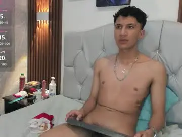 Chaturbate Sex Chat of elian_julian
