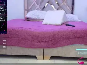 Chaturbate Nude Webcam of katia_collins