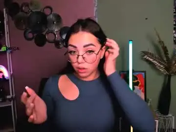 Chaturbate Nude Webcam of loya_best