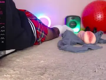 Chaturbate Live Sex Cam of yuli_ya