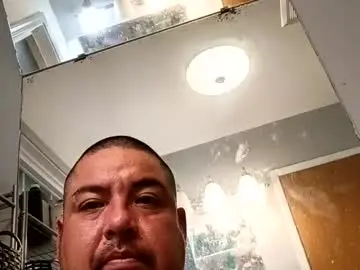 davidzhere222800 from chaturbate