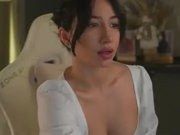 Chaturbate Adult Video Chat of leoramallis