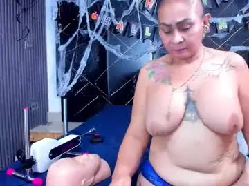 Chaturbate Adult Webcam of cloee_rabbyt