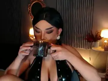 Chaturbate Best live sex cam show of hugecockchristine