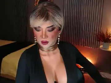 Chaturbate Best live sex cam show of hugecockchristine
