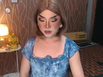 Chaturbate Watch Live Sex Cams of hugecockchristine