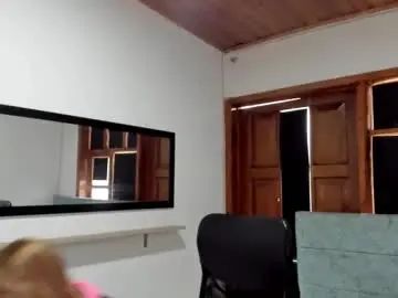 Chaturbate Watch Live Sex Cams of julieta_star69