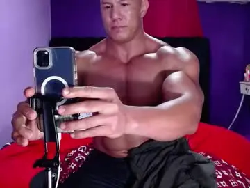 Chaturbate Live Sex of alex_bigcumvez