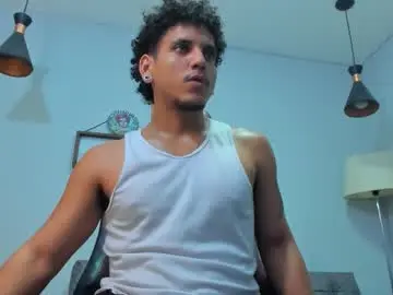 Chaturbate Nude Webcam of fire_boy69