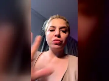 Chaturbate Live Sex Cam of unicornsandboobs