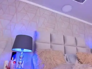 Chaturbate Live Sex Cam of yara_bliss_