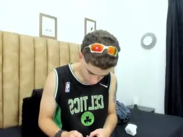 Chaturbate Free Porn Cam of austinprrr