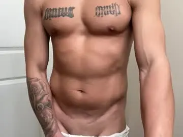 Chaturbate Free Live Porn of fithornyandtatted