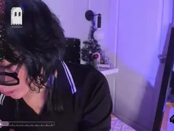 ghosty_doll from chaturbate