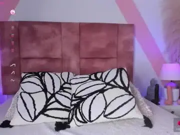 Chaturbate Live Sex Cam of isabella_whiite