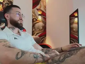 Chaturbate Live Porn of luke_davis01