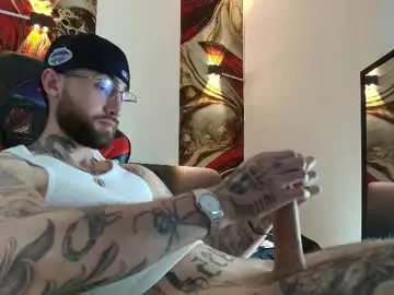 Chaturbate Free Porn Cam of luke_davis01