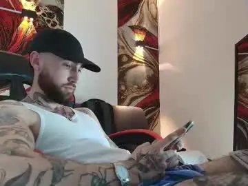 Chaturbate Free Porn Cam of luke_davis01