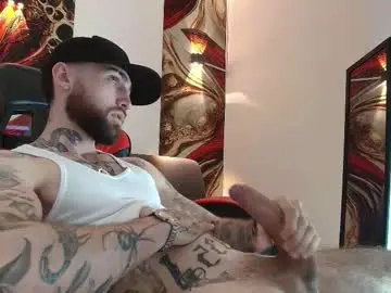 Chaturbate Live Sex Cam of luke_davis01