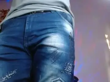 Chaturbate Live Sex Cam of sexyboy_bigclit